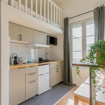 Appartement Delicate Bathed In Sunlight