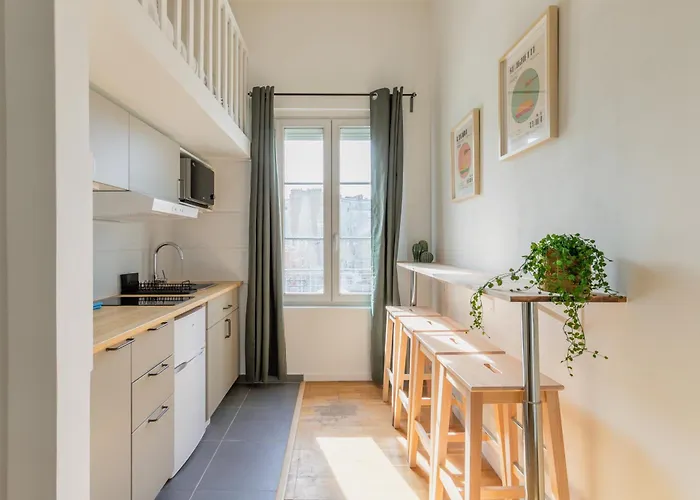 Appartement Delicate Bathed In Sunlight *