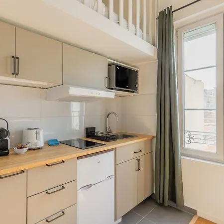 Apartman Delicate Bathed In Sunlight *