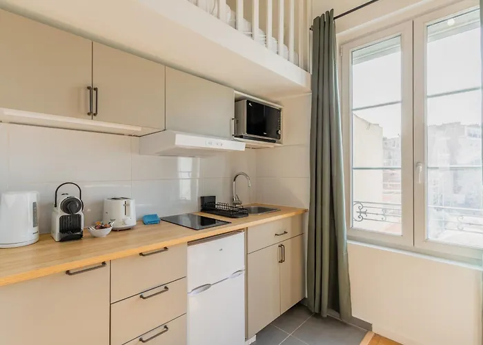 Apartman Delicate Bathed In Sunlight *